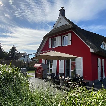 Fischer'S Ferienhaus Ruegen Mit Sauna Und Kamin Ummanz Exteriör bild